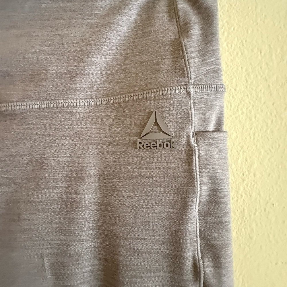 REEBOK Beige Athletic leggings. - Picture 2 of 3
